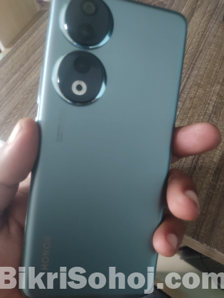 Honor 90